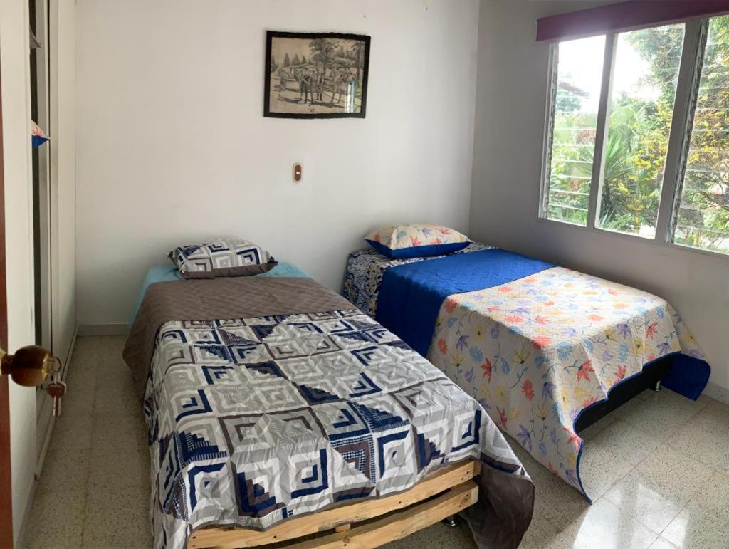 Hostel Kumho Alojamiento Μεντεγίν Εξωτερικό φωτογραφία